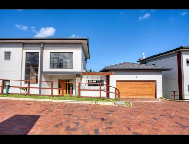 3 BEDROOM DUPLEX FOR SALE IN PALM LAKES ESTATE